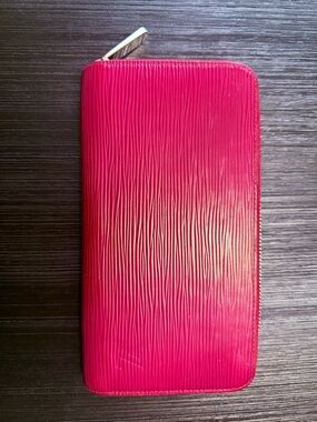 Louis Vuitton Epi Zippy Compact Wallet
